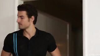 The guy in a condom fucked mulatto beauty on the couch