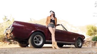 Two retro beauties with perfect asses are not shy to show