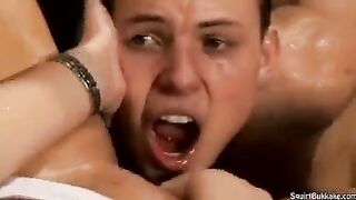 Bukakke in the mouth, a hot man made her squirt and cum