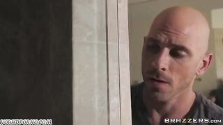 A girl had sex with Johnny Sins in the bedroom without passion