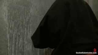 A sexy girl was tied up and had to endure a hard experience