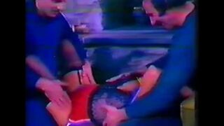 Vintage Italian sex with a hot brunette and hardcore anal penetration - Eporn