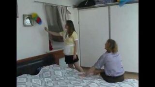 At the hotel, a daring guy got intimate with a cleaner with a bold move