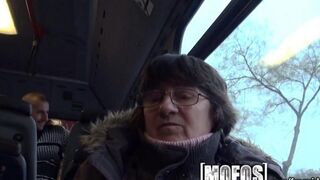 I picked up a girl on the bus and fucked her hard in public