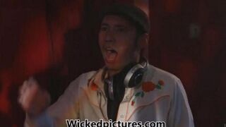 Two girls got fucked in the night club by a stranger, it was amazing