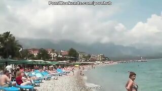Threesome sex with an Italian beauty in a rough FMM fuck