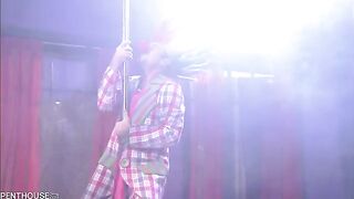 The legs are parted, the show begins! A sensual display of passion in full 1080P quality