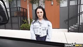 Selena agreed to get fucked for a couple hundred bucks