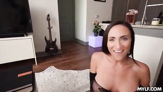 She will be covered with sperm when she does the blowjob