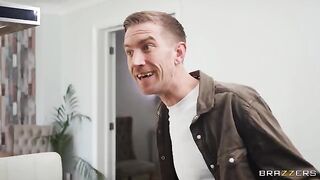 She seems to be impressed by my dick, I satisfied her in the kitchen