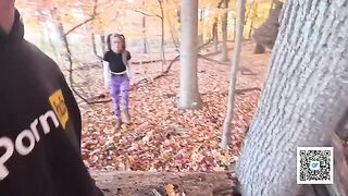 A couple has sex right in the park without hiding