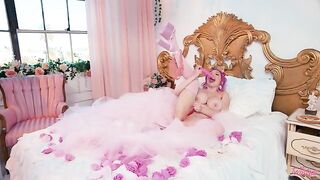 A woman with a beautiful body leads a glamorous lifestyle and fucks toys
