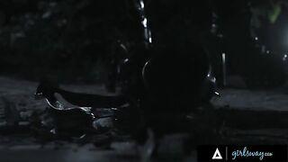 Busty Droids Alexis Fawx and Abigail Mac Get Scissored by a Huntress in the Wastelands