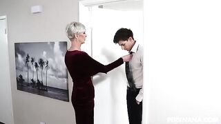 The mother-in-law also wanted to join in the fun, so let her in