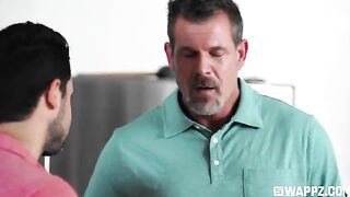 The guys do not change the rule when you suck your dick