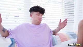 Two girls shared a big dick and received a lot of sperm