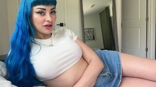 A huge breast sister is too seductive to resist, especially with Jewelz Blu’s charm