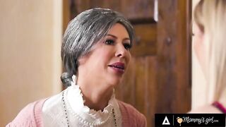 The old maid Alexis Fawx fucks her stepdaughter in a steamy scenario