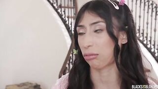 He played his instrument and then had sex with a stunning brunette