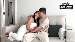 A girl with a great body likes to get her pussy full of cum