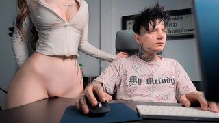 A girl rubs her pussy on the table and gets a cumshot