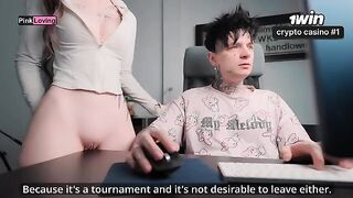A girl rubs her pussy on the table and gets a cumshot