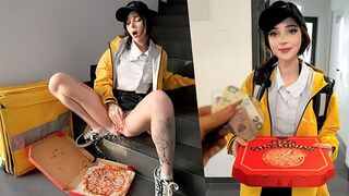 A man came for the pizza and he paid with his cock