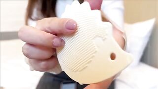 A Japanese beauty got so excited she couldn’t hold back and finished with a huge squirt