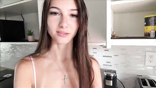 Girl has sex with her stepdad in a steamy family therapy session
