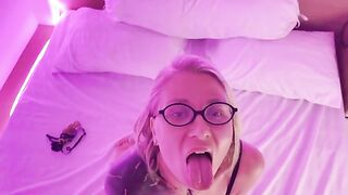 A couple has sex and the guy rewards her with a cumshot on her face