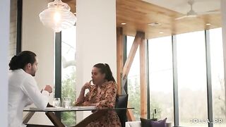My therapist invited me to her house for a dinner date
