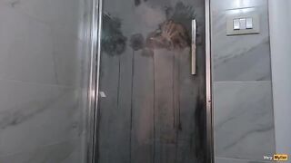 Farting a lot can get you a huge anal creampie, even in Italian!