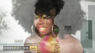 Ebony Mystique shares her skin care routine with fans before a hot threesome
